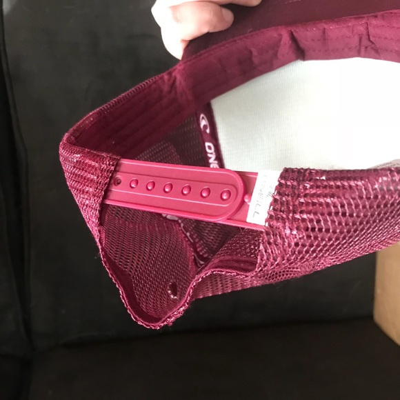 Red hat - Picture 2 of 2